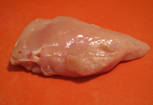 20191016_5da6ec867037b This Tiny Detail on Your Chicken Breast Means More Fat and Less Protein